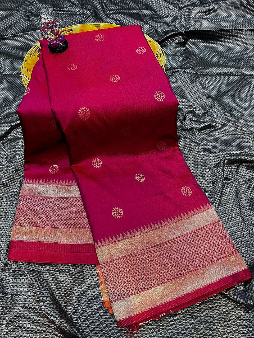 Kaseriyaa Paithani soft silk