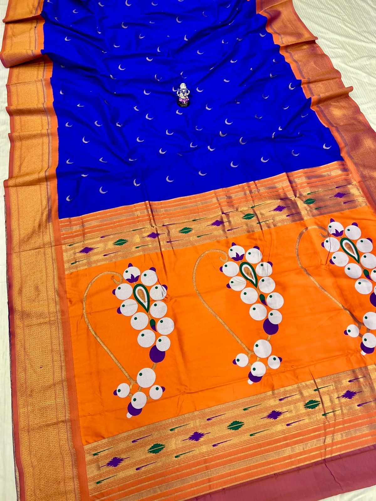 Silky Nath Pallu Chandrakor Paithani