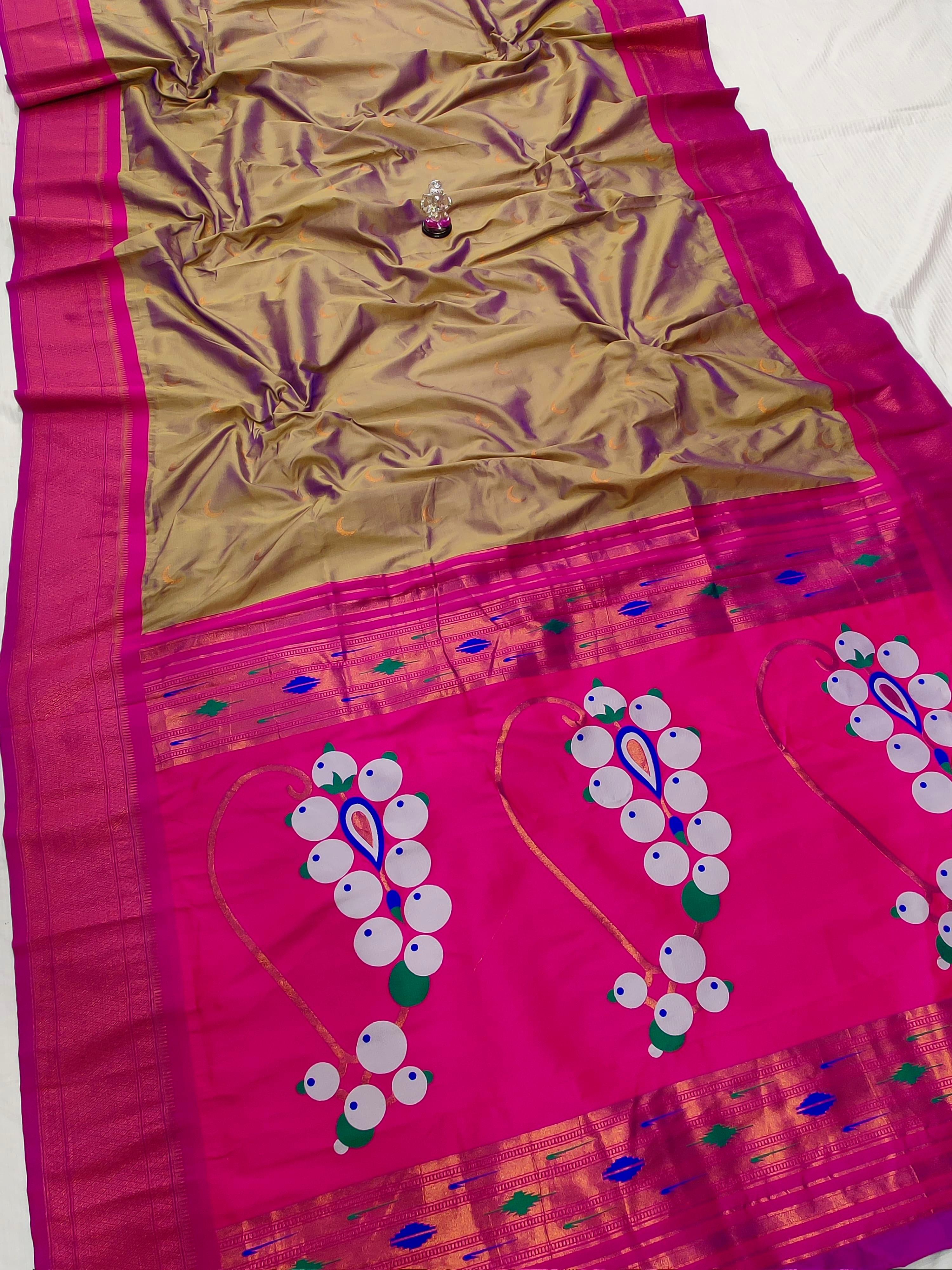 Silky Nath Pallu Chandrakor Paithani