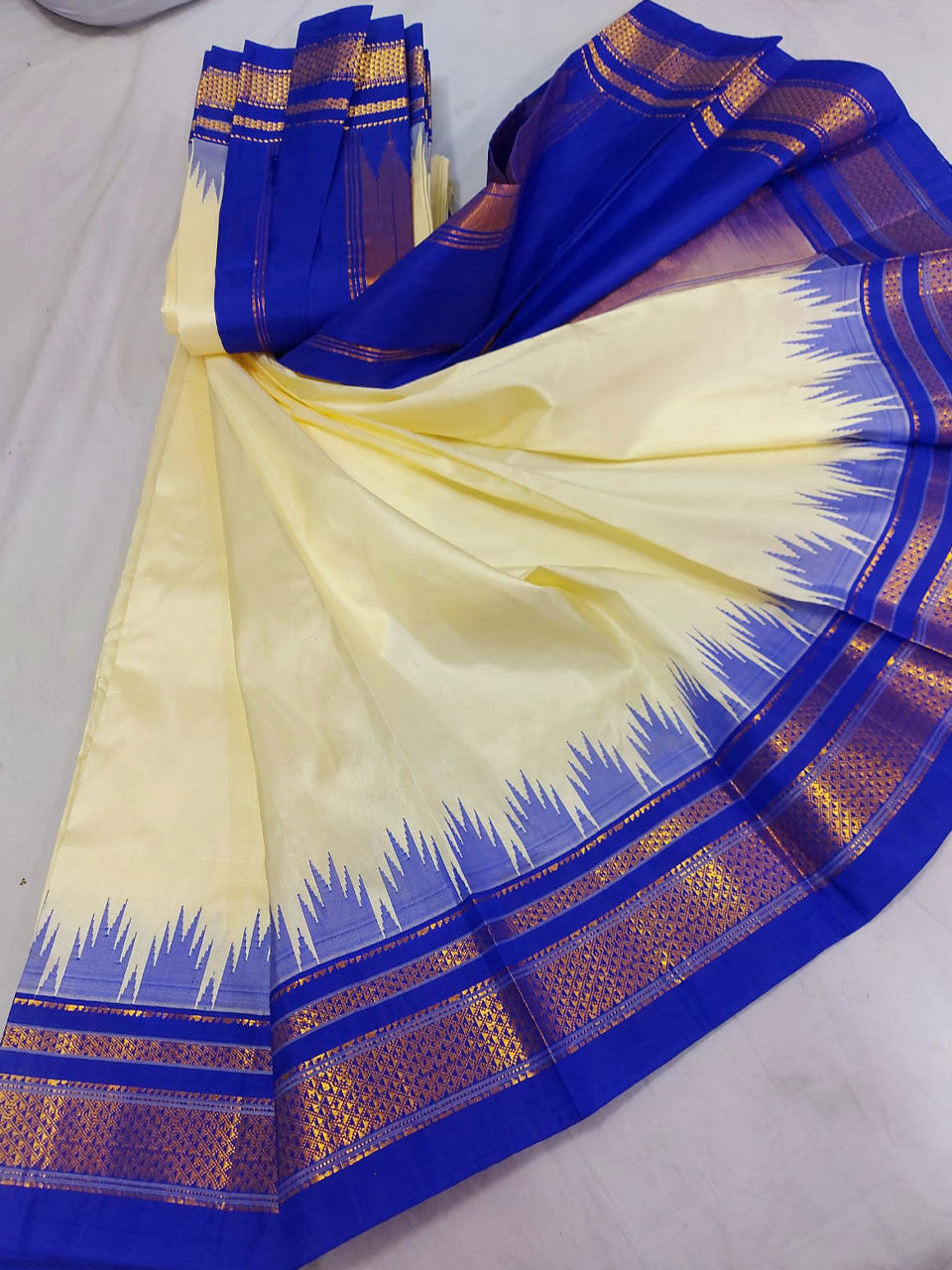 Pure silk Handloom Irkal Top pallu