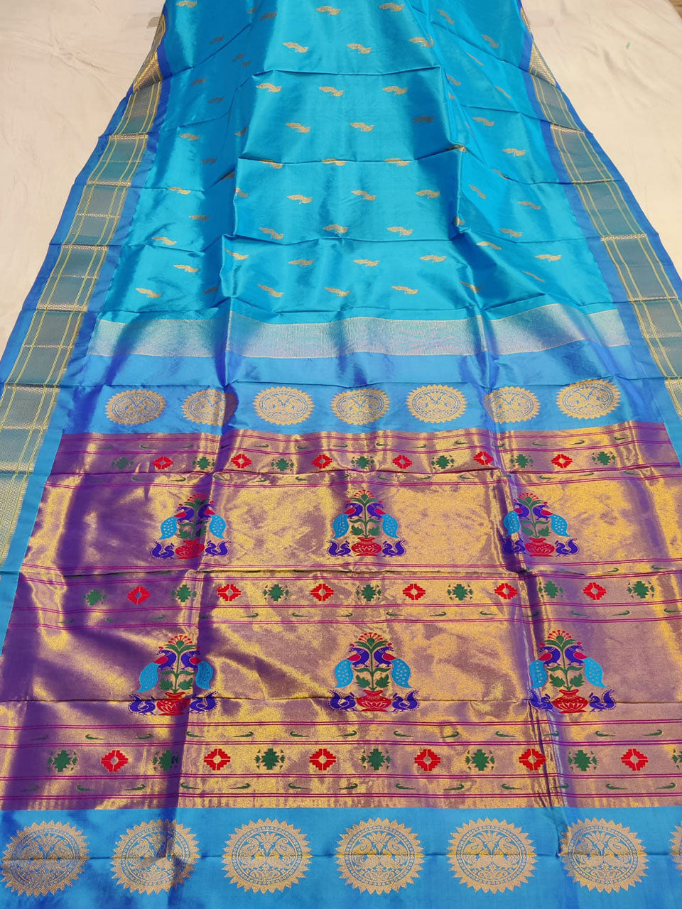 Pure silk handloom kadiyal Paithani saree golden jari